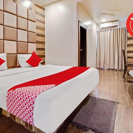 Oyo 47777 Hotel Laxminarayan Аурангабад Екстериор снимка