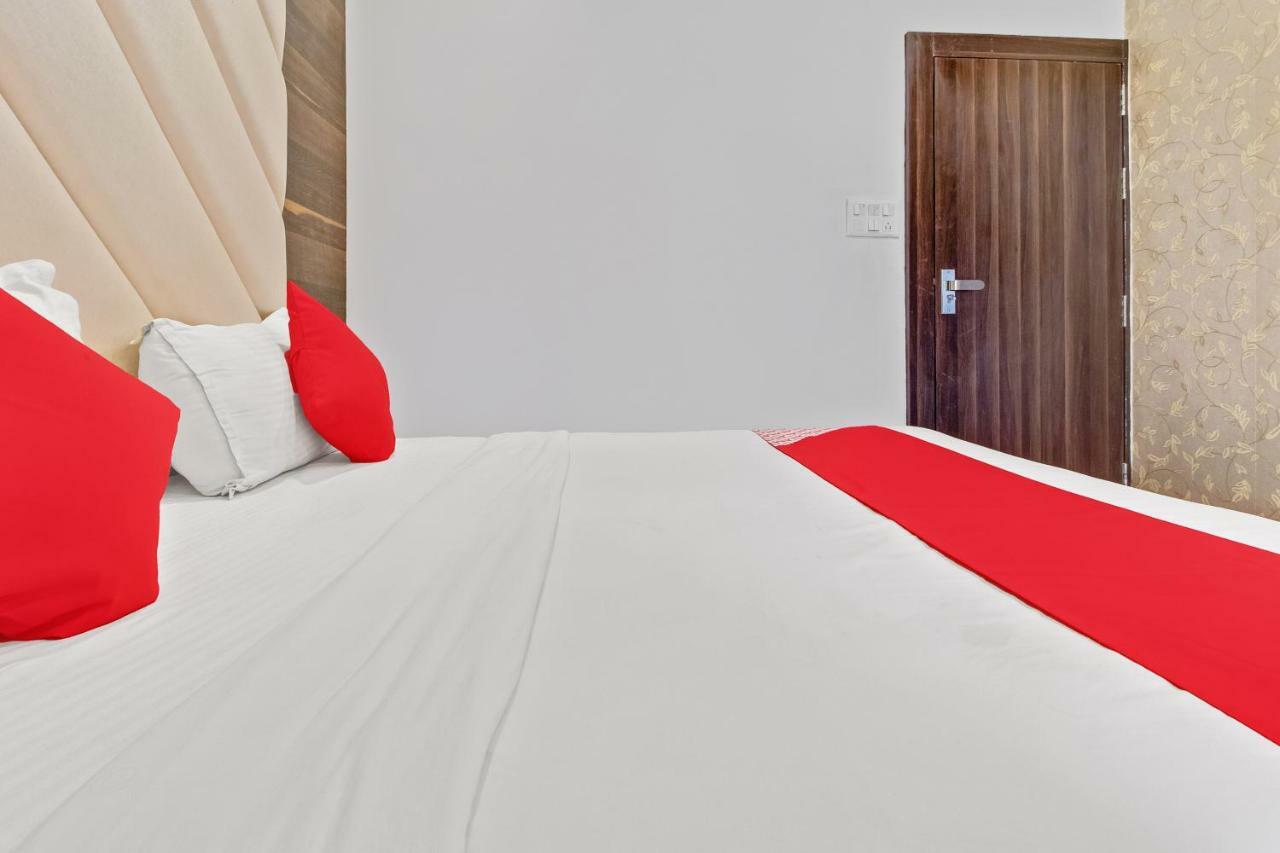 Oyo 47777 Hotel Laxminarayan Аурангабад Екстериор снимка