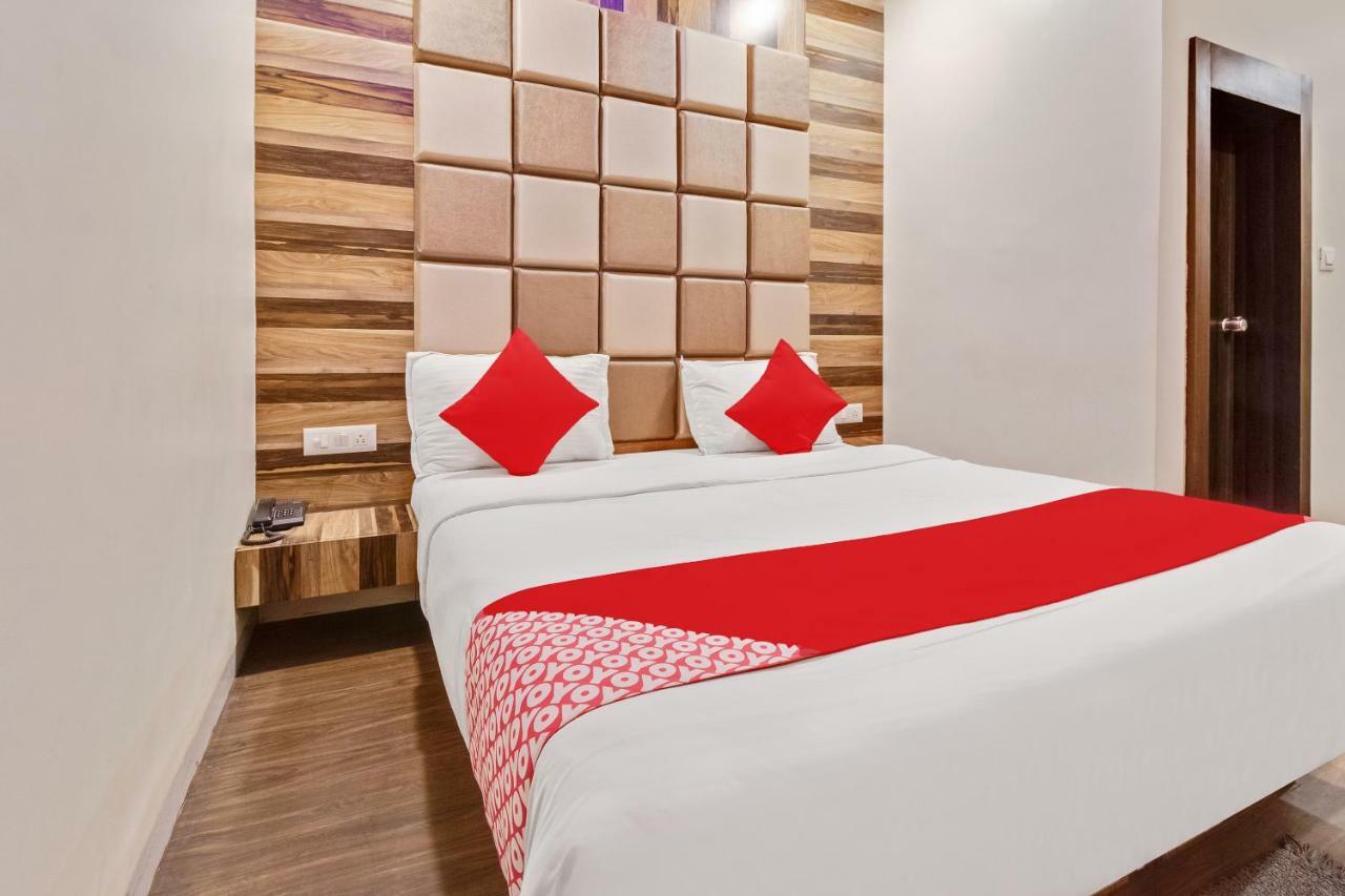 Oyo 47777 Hotel Laxminarayan Аурангабад Екстериор снимка