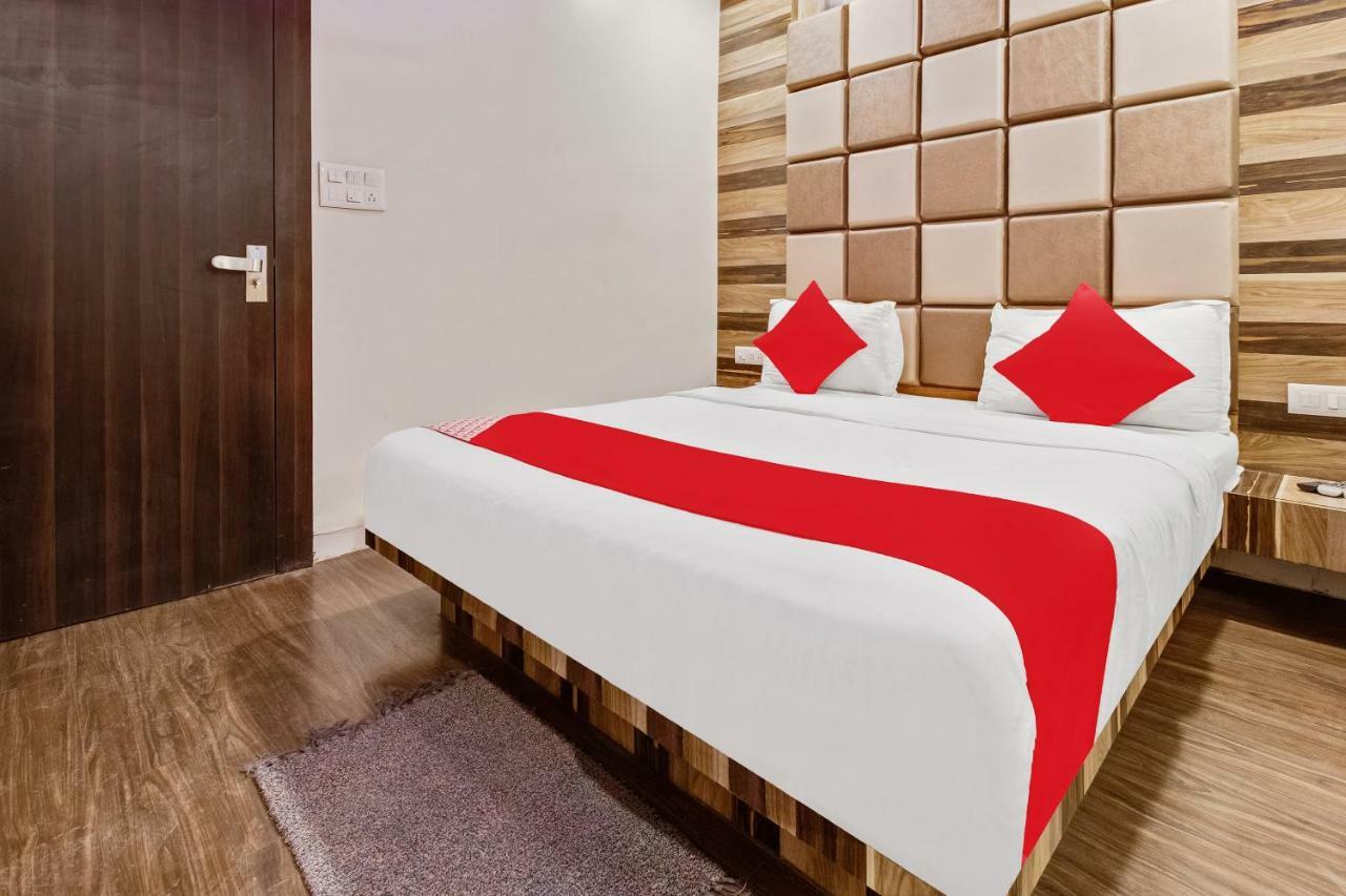 Oyo 47777 Hotel Laxminarayan Аурангабад Екстериор снимка