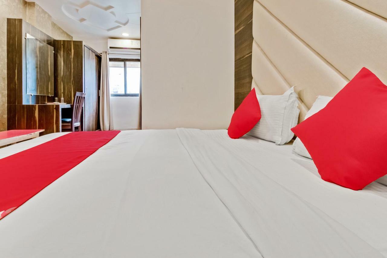 Oyo 47777 Hotel Laxminarayan Аурангабад Екстериор снимка